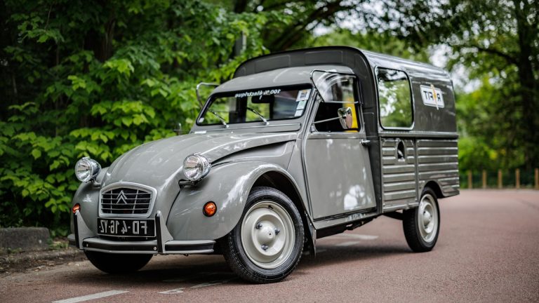 2CV électrique Cassis