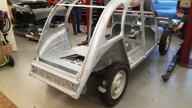 Ou-acheter-des-pieces-de-2CV