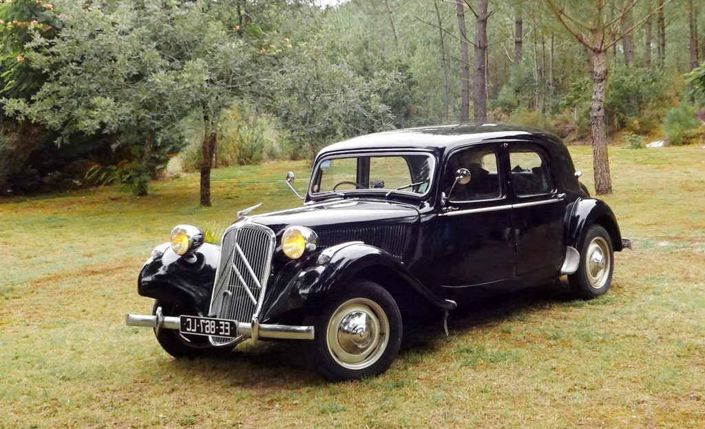 voiture-citroen-traction