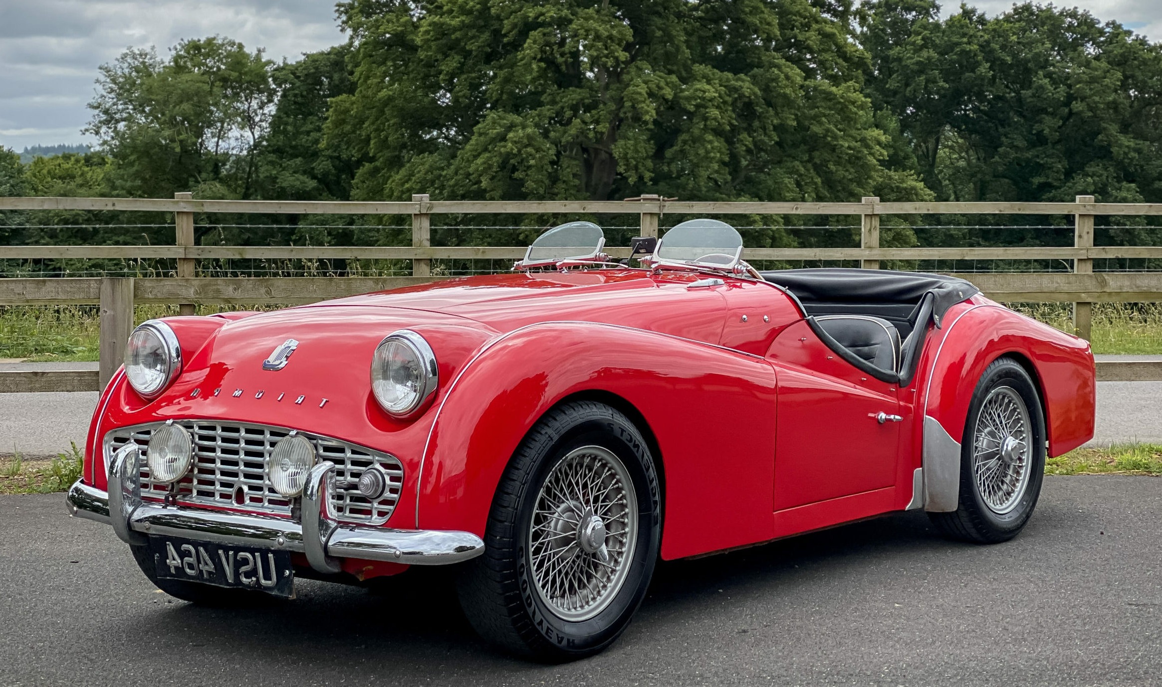 triumph tr3 car