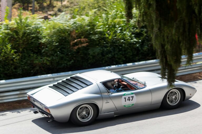 lambo-miura