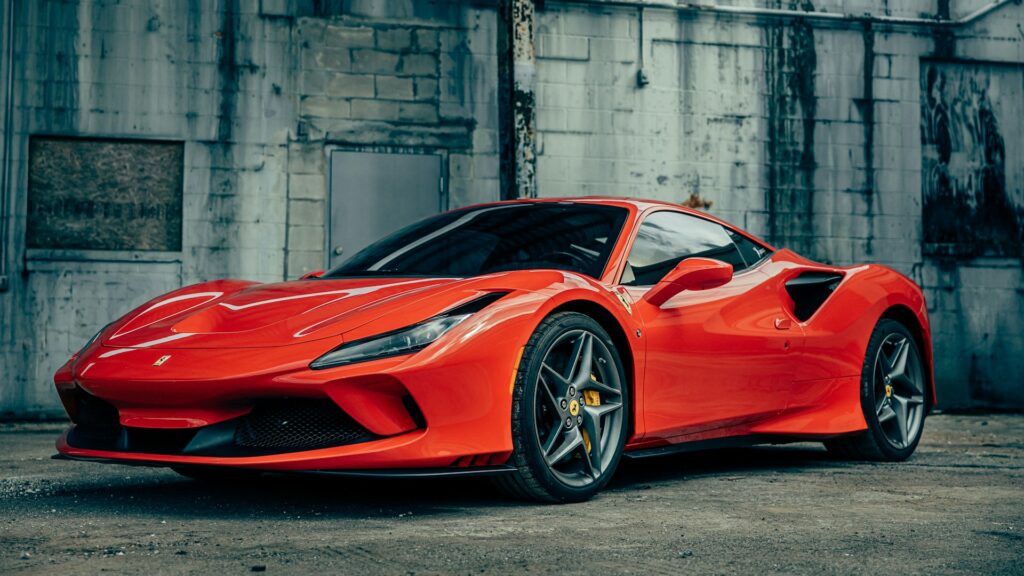 f8-tributo