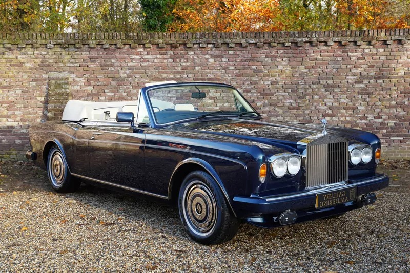 rolls-royce-corniche-cabriolet-2