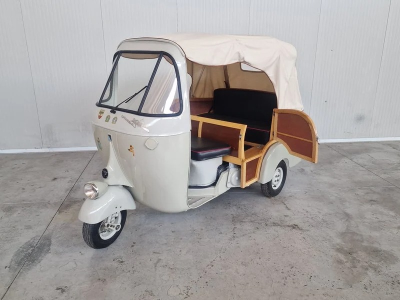 Piaggio Ape Vespacar Le Triporteur Culte Italien piaggio-ape-vespacar-le-triporteur-culte-italien
