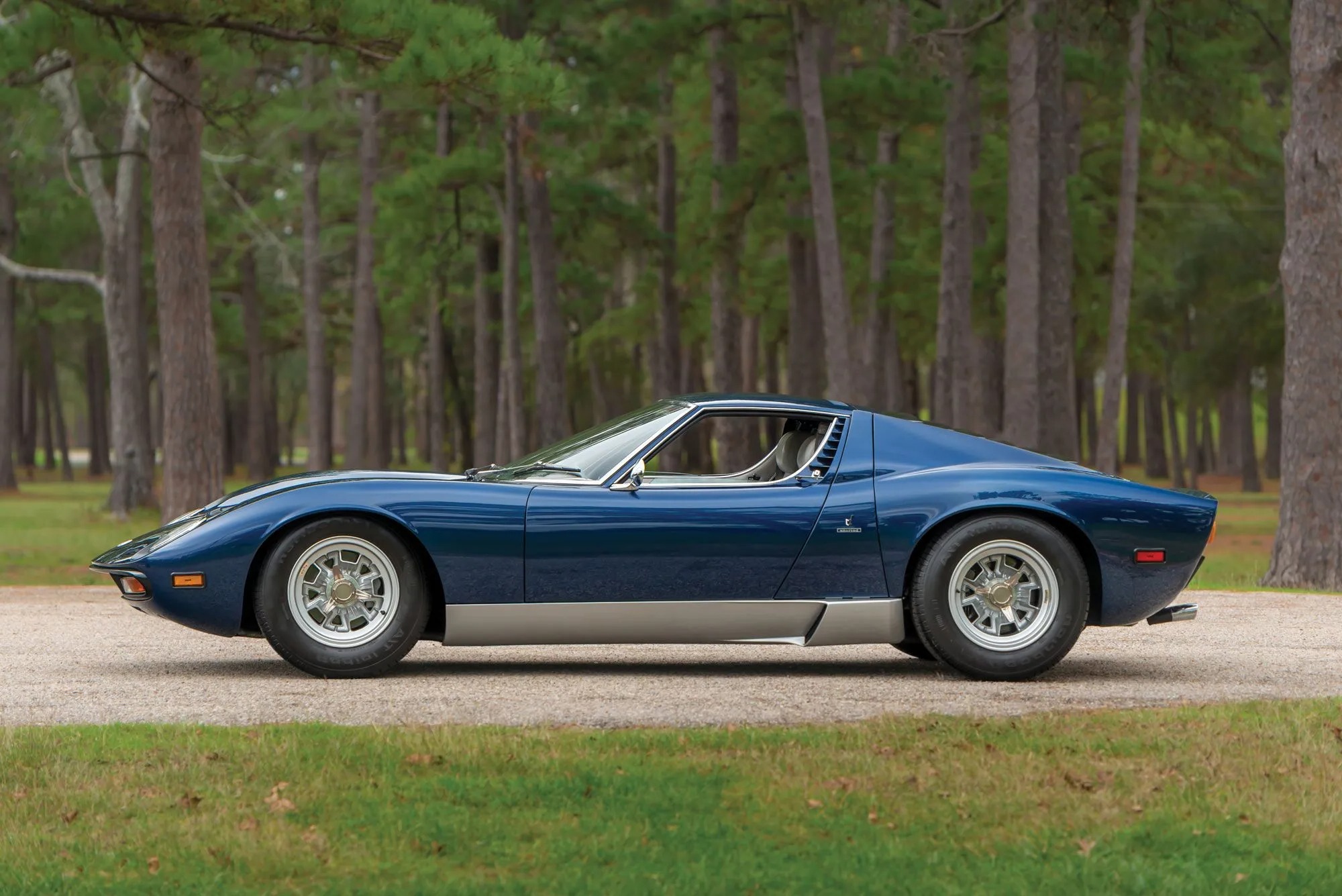 lamborghini miura