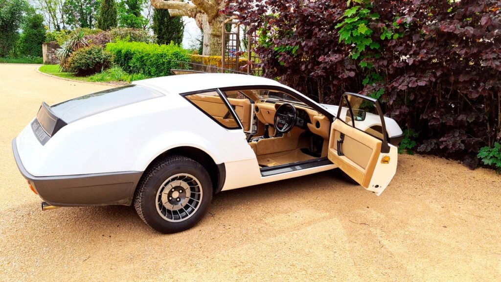 alpine-a310