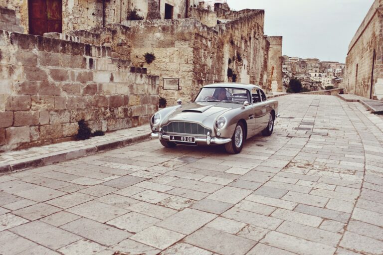 aston-martin-db5-coupe