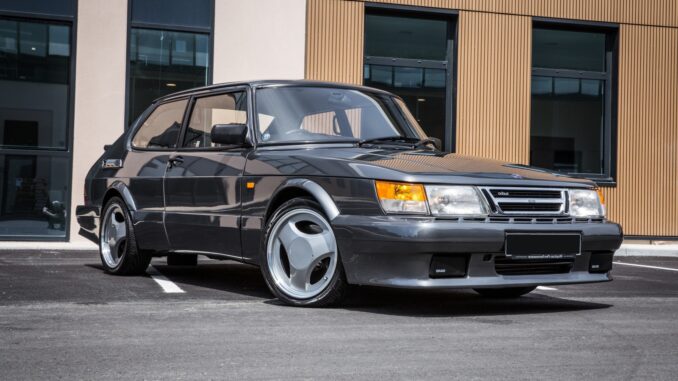 saab-900